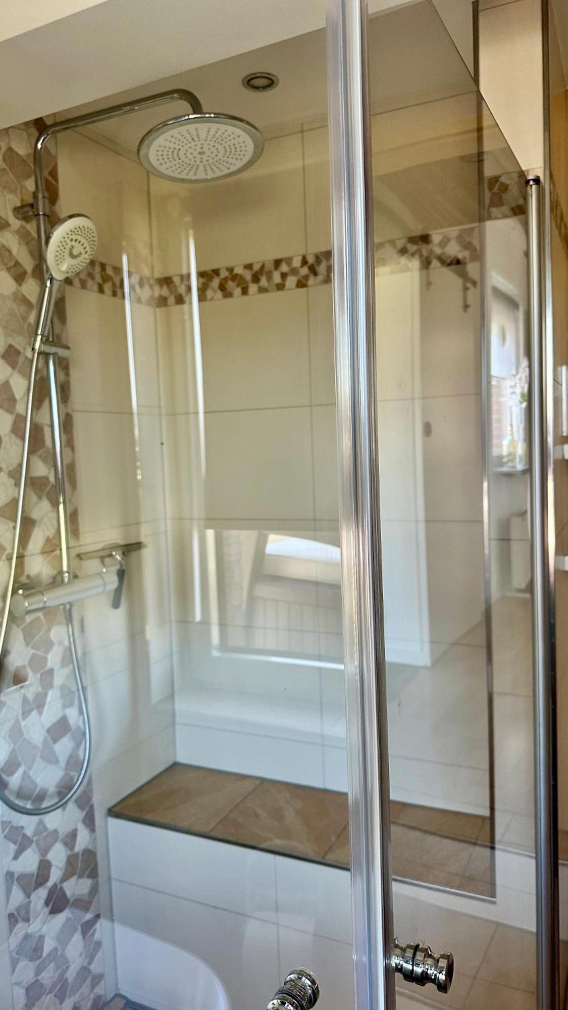 Traveller Awards 2025 - Nordeifel Fw 75 M2 Mit 50 M2 Terasse- Thermen-Badewelt, Phanasialand, Koeln, Bonn, Eifelwanderung Oder Nur Mal So Zum Entspannen Euskirchen Ngoại thất bức ảnh